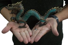 Fengshui - Medelstor Drake med Boll - 27cm