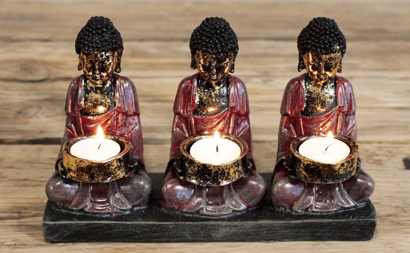 Antik Buddha - Tre Anhängare Ljusstake