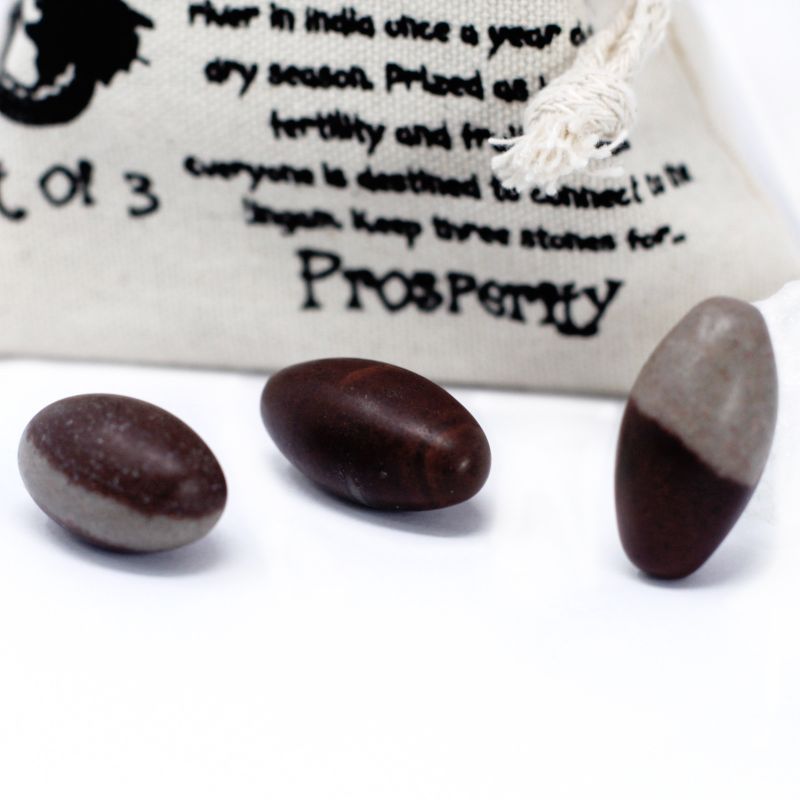 2.54cm Shiva Lingam - 3 Stenar