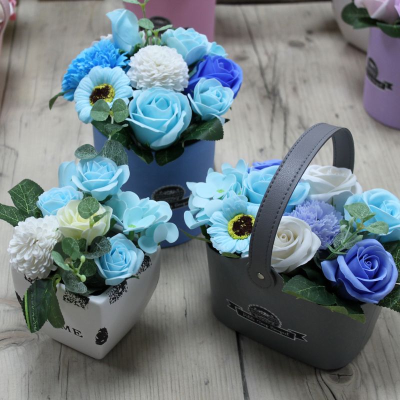 Liten Korg med Tvålblommor - Blå