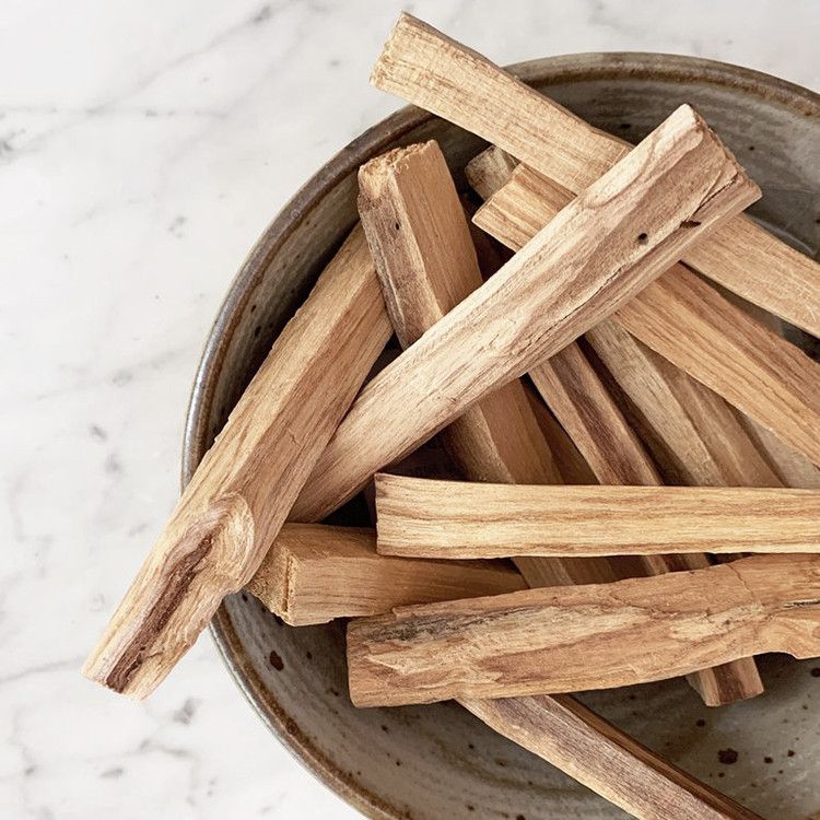 25g Grönt Träd Palo Santo Pinnar (3-4 pinnar)