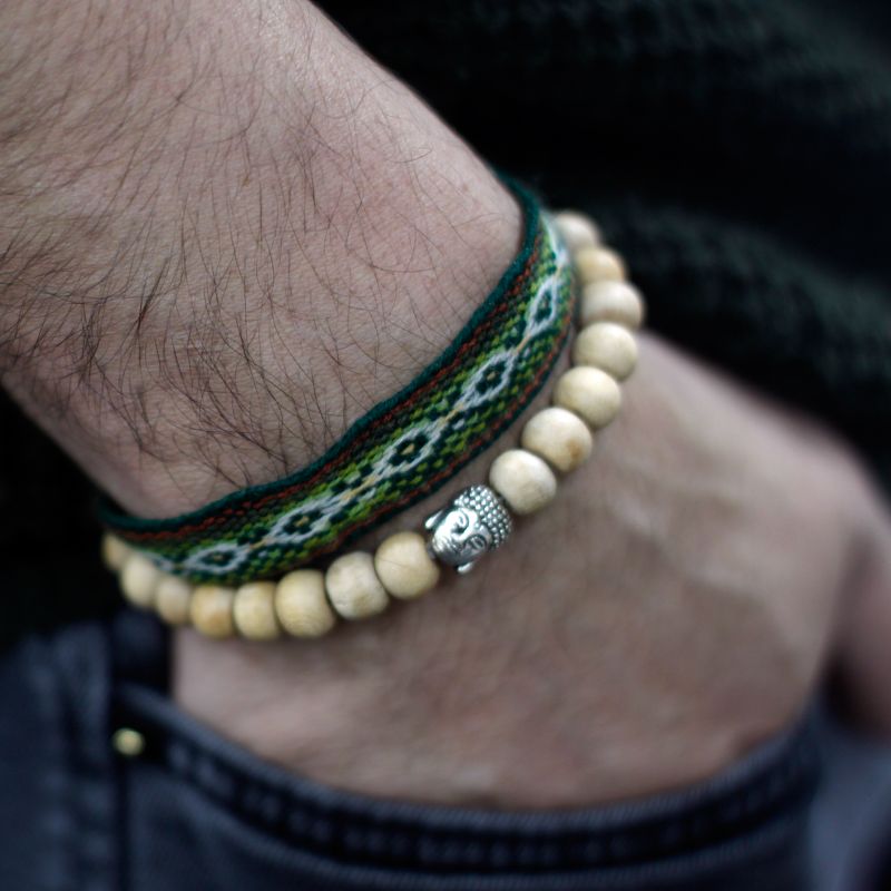 Armband med Doftande Sandelpärlor & Buddha