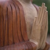 Handsnidad Buddhastaty - 30cm Välkomnande