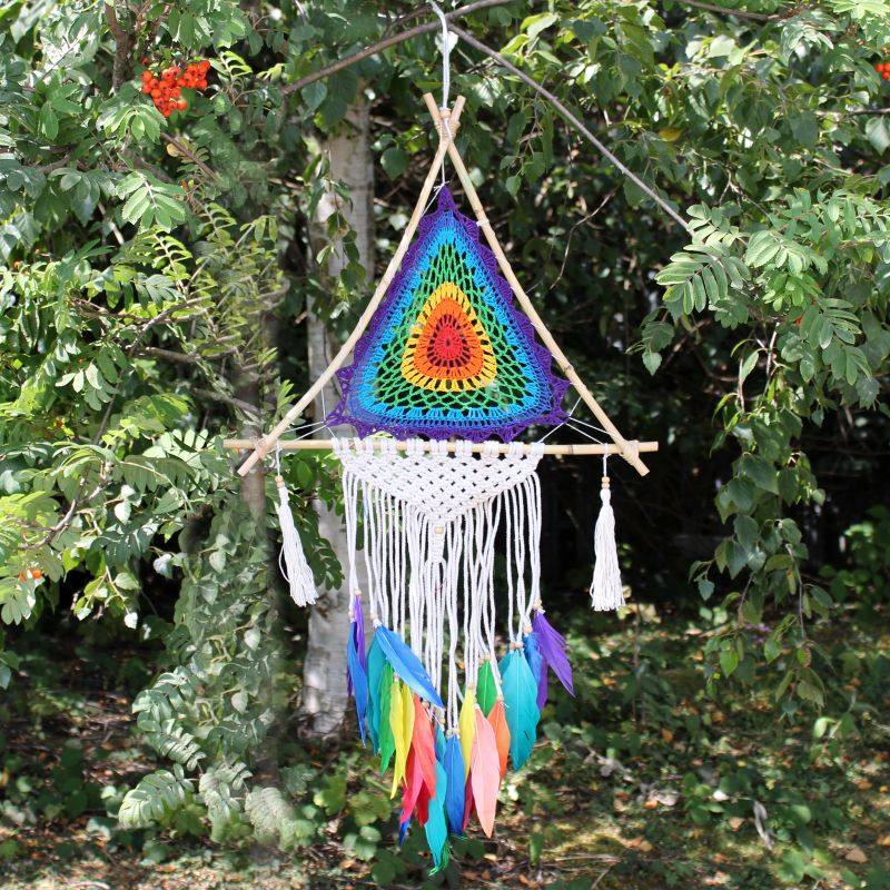Bali Drömfångare - Stor Mångfärgad Pyramid