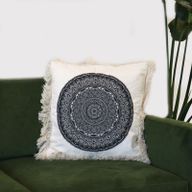 Traditionella Mandala Kuddfodral - 45x45cm - Svart