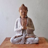 Handsnidad Buddhastaty - 40cm Välkomnande - Vitkalkat