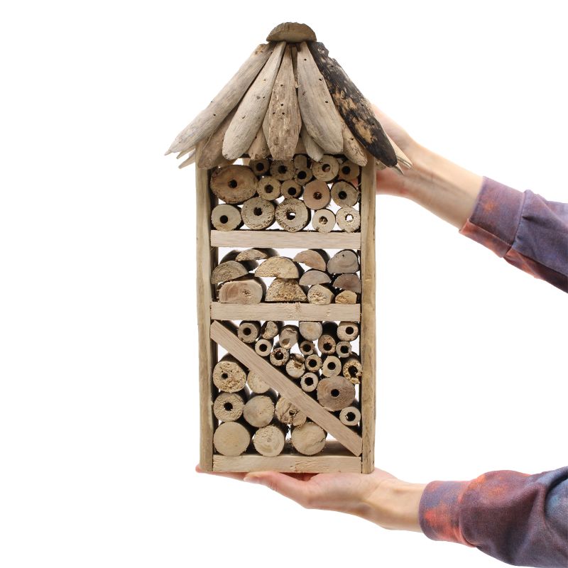 Hus till Bin & Insekter av Drivved - Hög