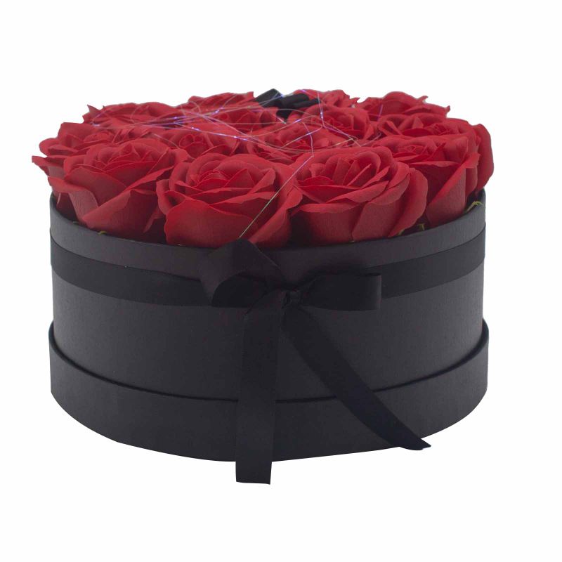 Gåvoset med Tvålblommor - 14 Röda Rosor - Rund