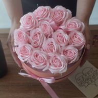 Gåvoset med Tvålblommor - 13 Rosa Rosor - Hjärta