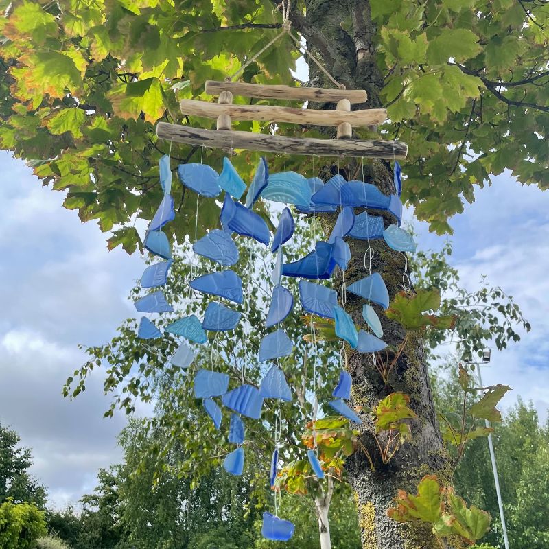 Vindspel av Återvunnet Glas - Blå