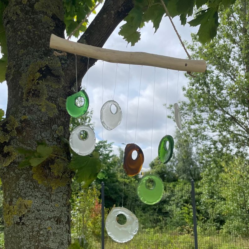 Vindspel av Återvunnet Glas - Flaskbottnar - Olika Färger