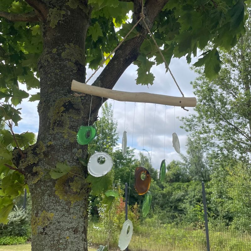 Vindspel av Återvunnet Glas - Flaskbottnar - Olika Färger