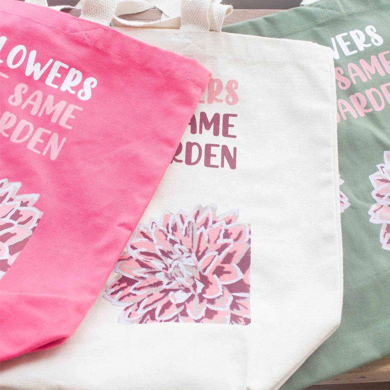 Bomullspåse med Tryck - We are Flowers - Olivgrön, Rosa och Naturlig