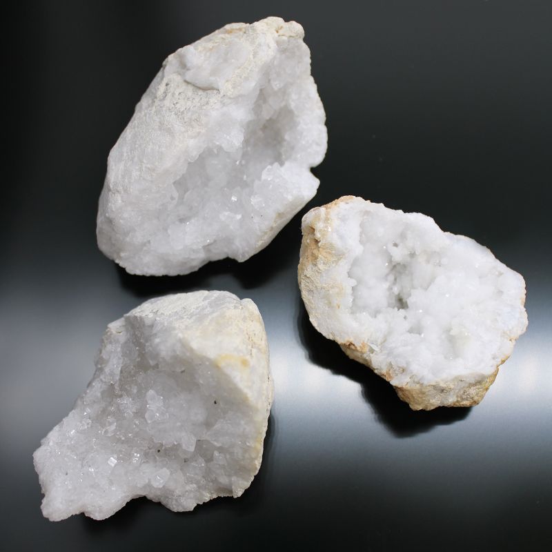 Exemplar av Mineraler - Kalcit (ca 32 stycken)
