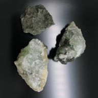Exemplar av Mineraler - Liten Prynit (ca 30-79 stycken)