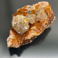 Exemplar av Mineraler - Baryt Sericit (ca 60 stycken)
