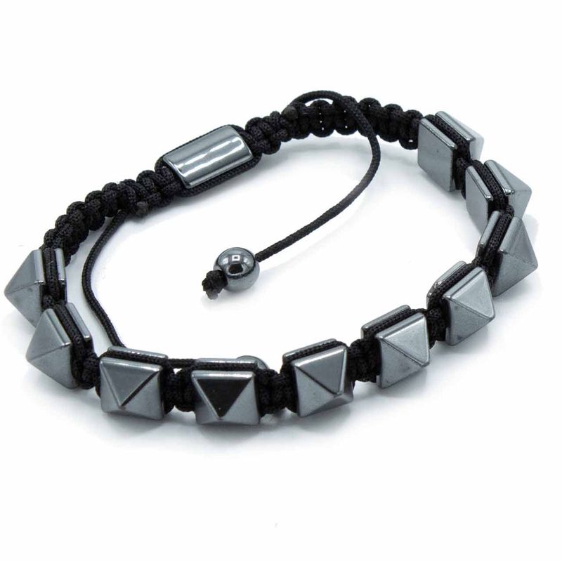 Magnetisk Shamballa Armband av Hematit -  Spetsiga Pyramider