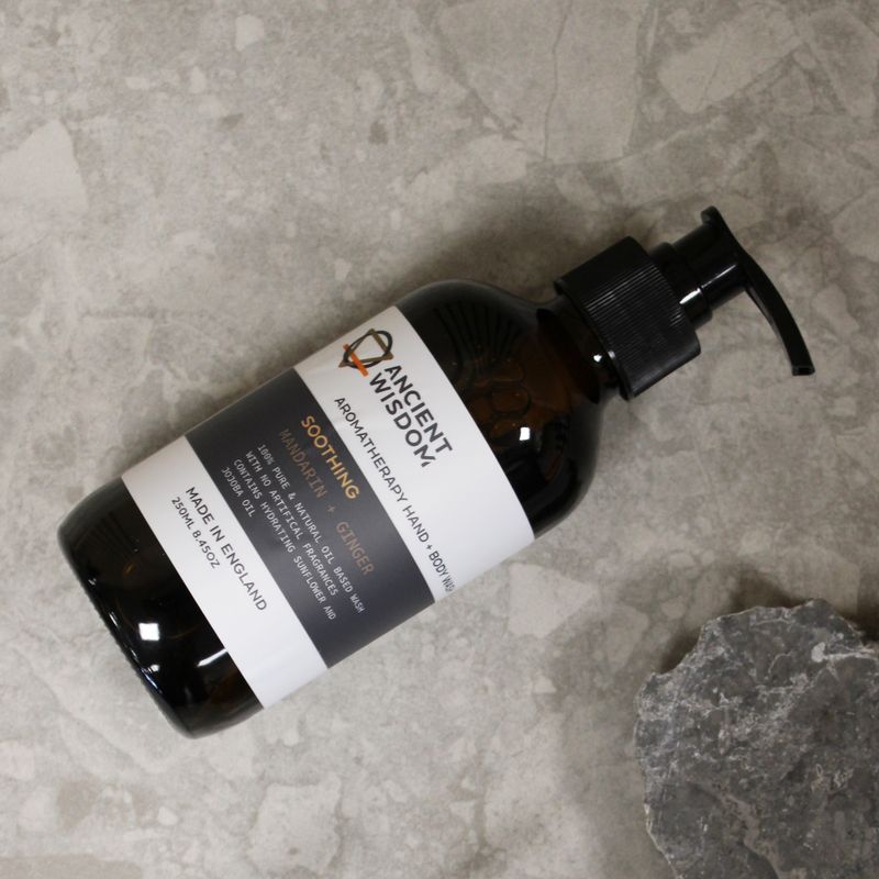 Mandarin, Ylang & Patchouli Hand- & Duschtvål 250ml
