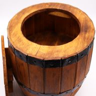Litet Bord av Öltunna med Parasolstativ 38x32 cm - Naturligt