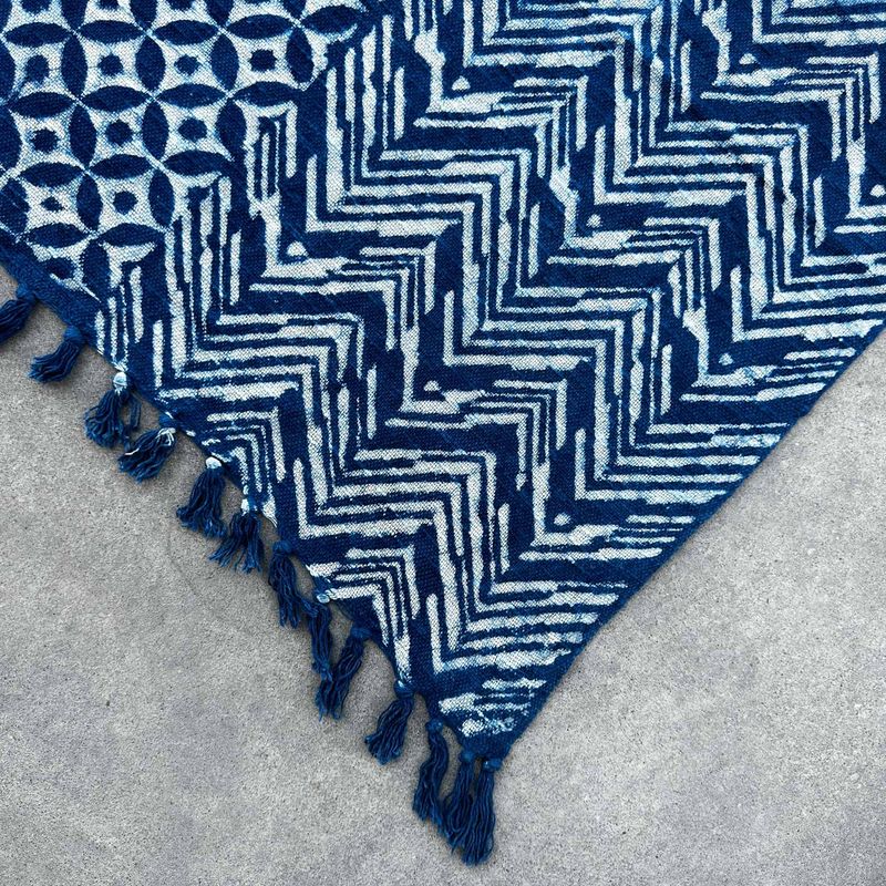 Handgjord Indigo-Pläd - 170x120cm - Namoona Vågor