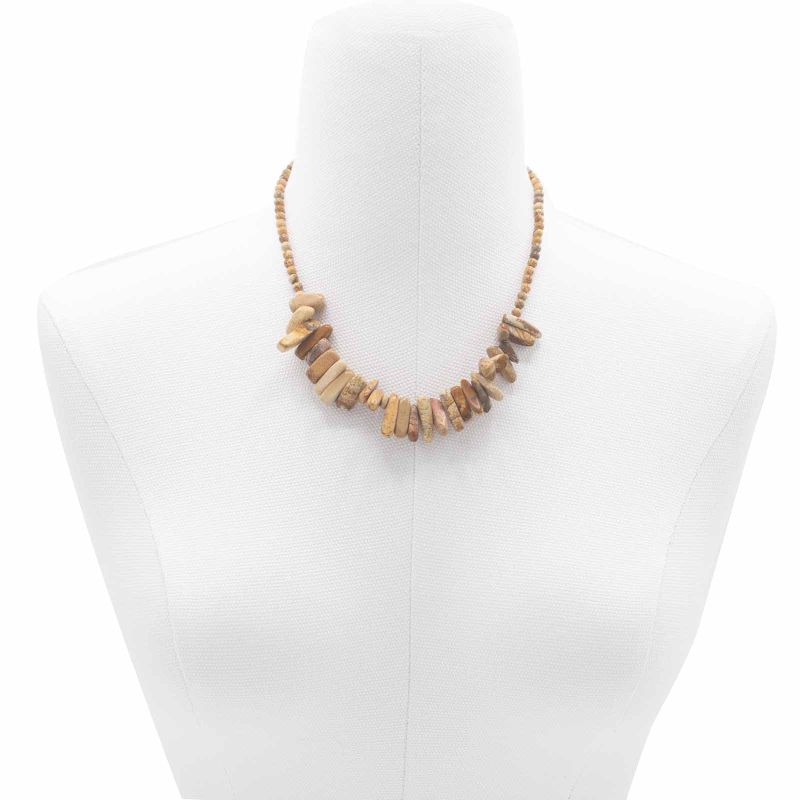 Halsband med Långa Ädelstenar - Kartsten