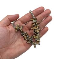 Halsband med Långa Ädelstenar - Dalmatisk Sten