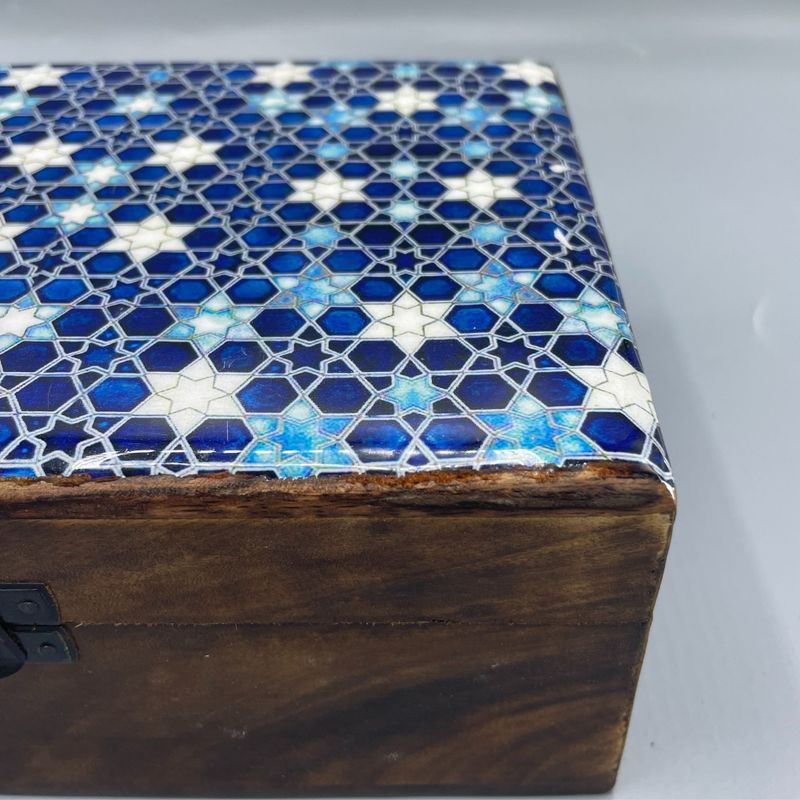 Stor Trälåda med Keramisk Glasyr - 20x15x7.5cm - Blå Stjärnor