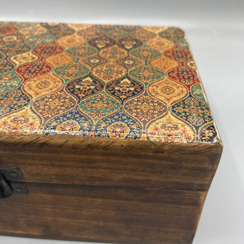 Stor Trälåda med Keramisk Glasyr - 20x15x7.5cm - Traditionellt Mönster