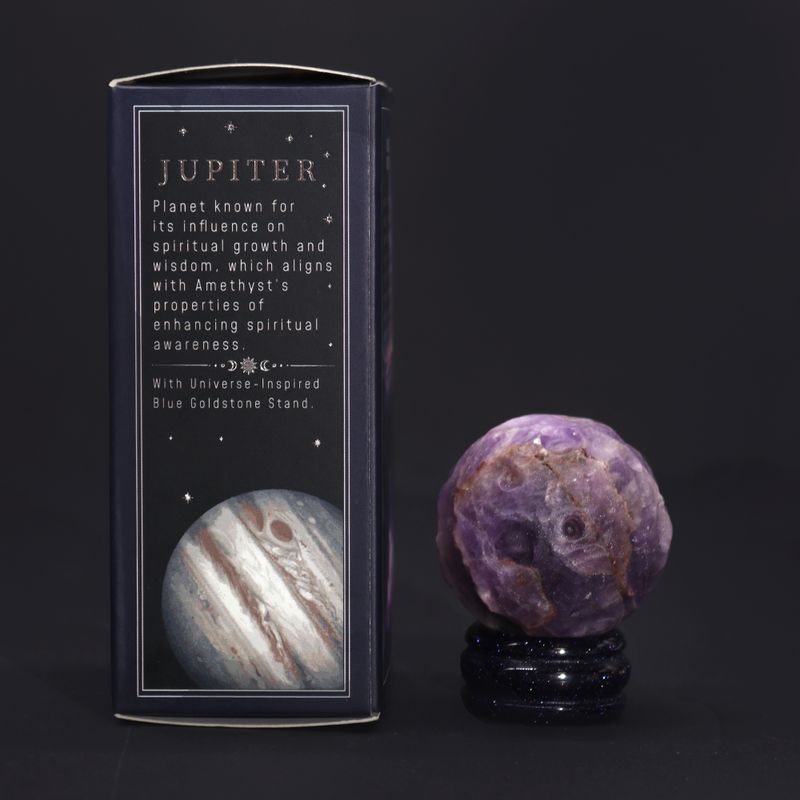 Planet på ett Stativ av Aventuringlas - Ametist - 40mm  (30x15mm stativ)