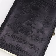 Stor Svart Anteckningsbok - Book of Shadows - 200 Sidor med Rufsade Sidokanter - 25x18x3cm