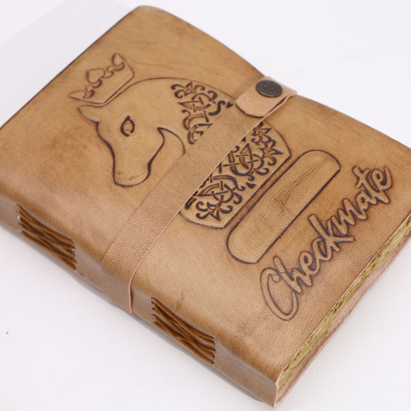 Beige Anteckningsbok - Checkmate - 200 Sidor med Rufsade Sidokanter - 20x15cm