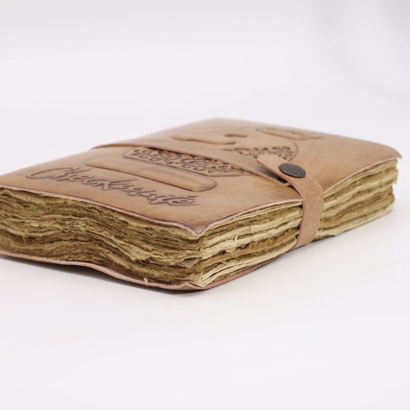 Beige Anteckningsbok - Checkmate - 200 Sidor med Rufsade Sidokanter - 20x15cm