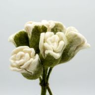 Filtblommor - Vita Rosor