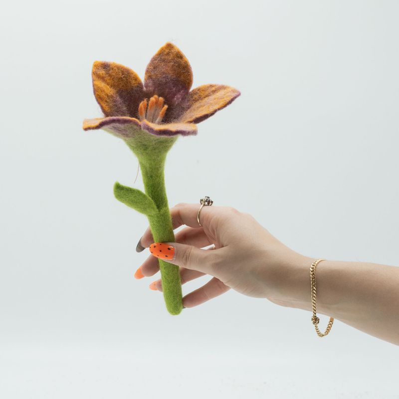 Filtblommor - Liljor - Olika Färger