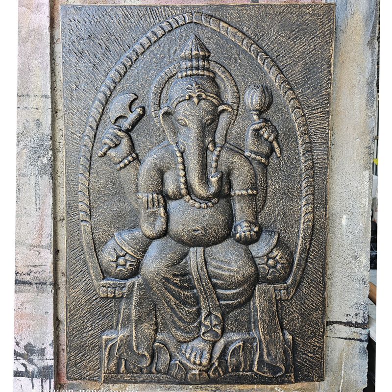 Stor Relief med Ram i Antik Guld - Ganapati - 0.7x1m