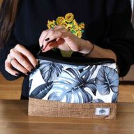 Stor Lyxig Väska med Tropiskt Tryck - (3x2 diverse designer) - 26x17cm
