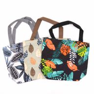 Praktisk Shoppingsväska med Tropiskt Tryck - (3x diverse designer) - 32x23x10cm