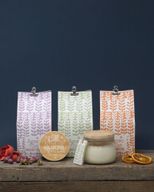 180g Presentförpackat Sojavaxljus i Glasburk - Vitt Fikon
