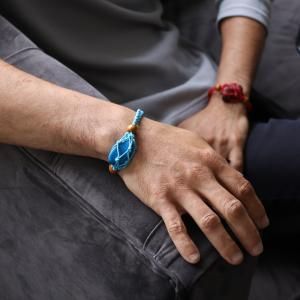 Armbandssnören till Kristaller & Ädelstenar - AWGifts Sverige - Leverantör av Present- och Aromaterapiartiklar