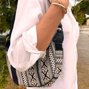 Jacquard Hobo-väskor - AWGifts Sverige - Leverantör av Present- och Aromaterapiartiklar