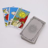 Tarotkort med Guidebok – Traditionella Arkanan