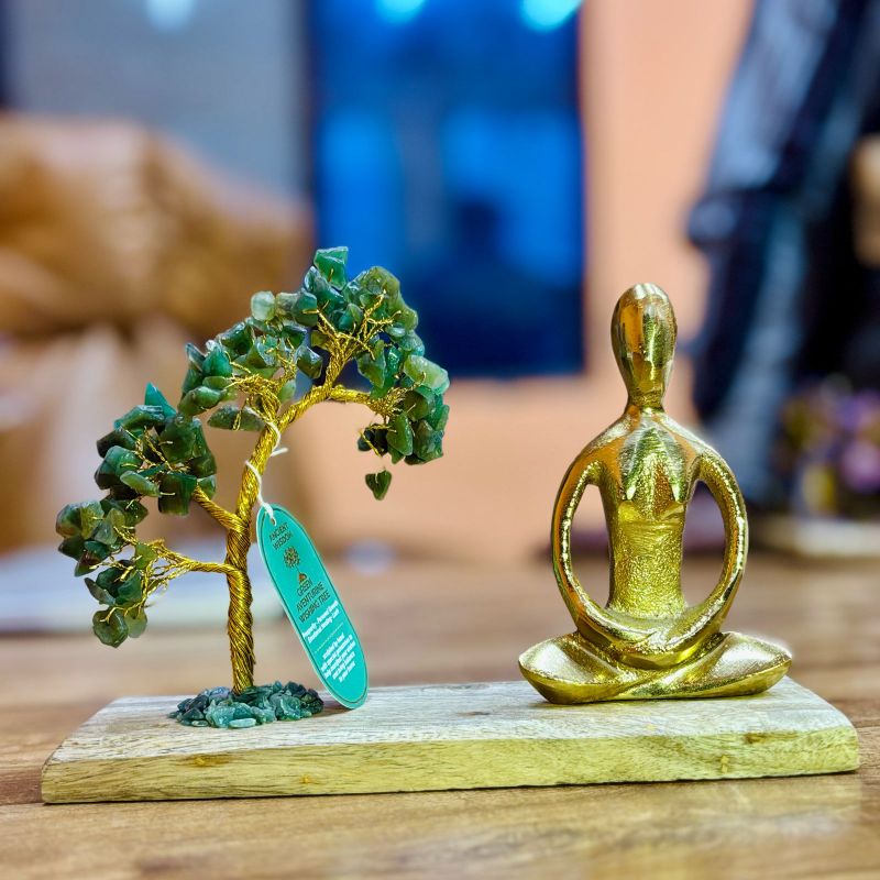 Ädelstensträd med Yogafigur på Mangoträ - Padmasana-ställning - Grön Aventurin - 100 Stenar