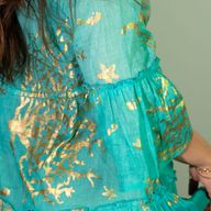 Nomad Sari Klänning M/L - Turkos & Guld Korallmotiv