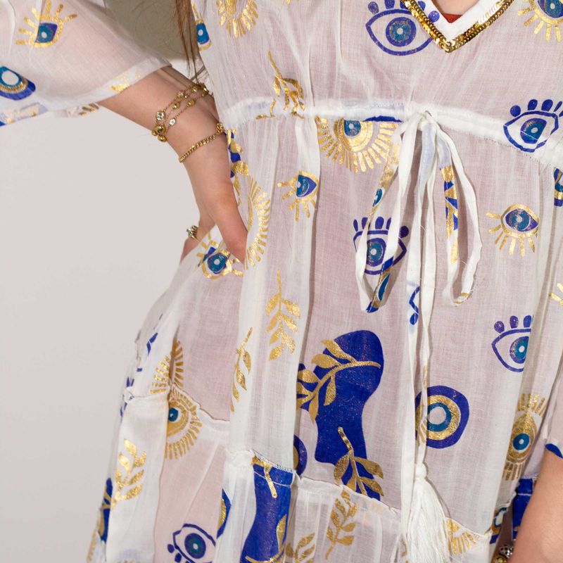 Nomad Sari Klänning M/L - Vit, Blå & Guld Design med Onda Ögat