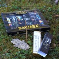 Banjara Buddha – Startpaket med 12 presentförpackningar (6 rökelsestickor per förpackning)