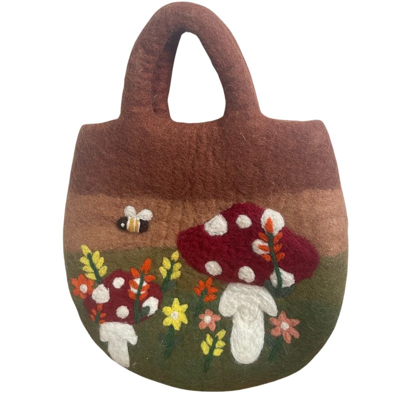 Filtväska med Svampträdgård - 35x27cm