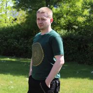 Stentvättad T-shirt (S) - Mandala - Grön