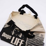 Ikonisk Klassisk Tygkasse - It's a Dogs Life - Vit
