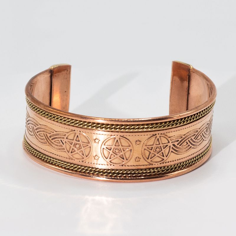 Breda Armband i Koppar med Mässingsdekor (blandade)