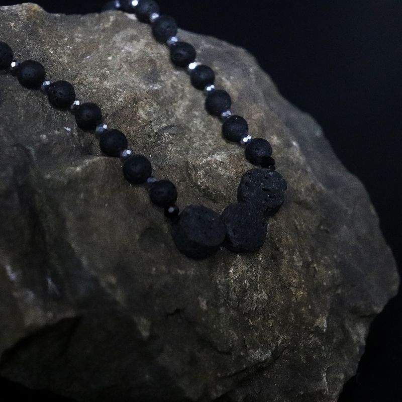 Vulkanens Essens Halsband - Anslutning till Naturen